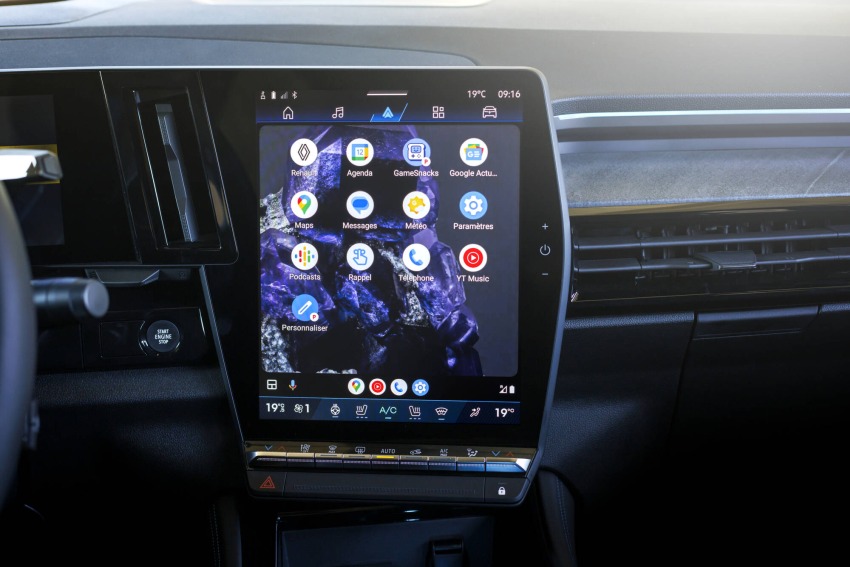 Renault Rafale (2024)  Bordcomputer Touchpad