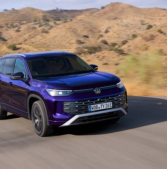 VW Tayron Front View