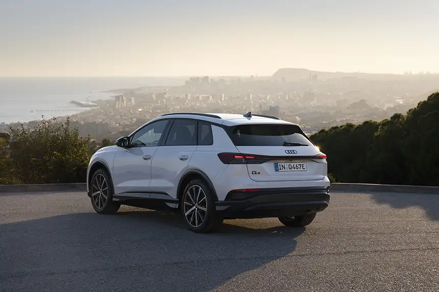 Audi Q4 40 heck