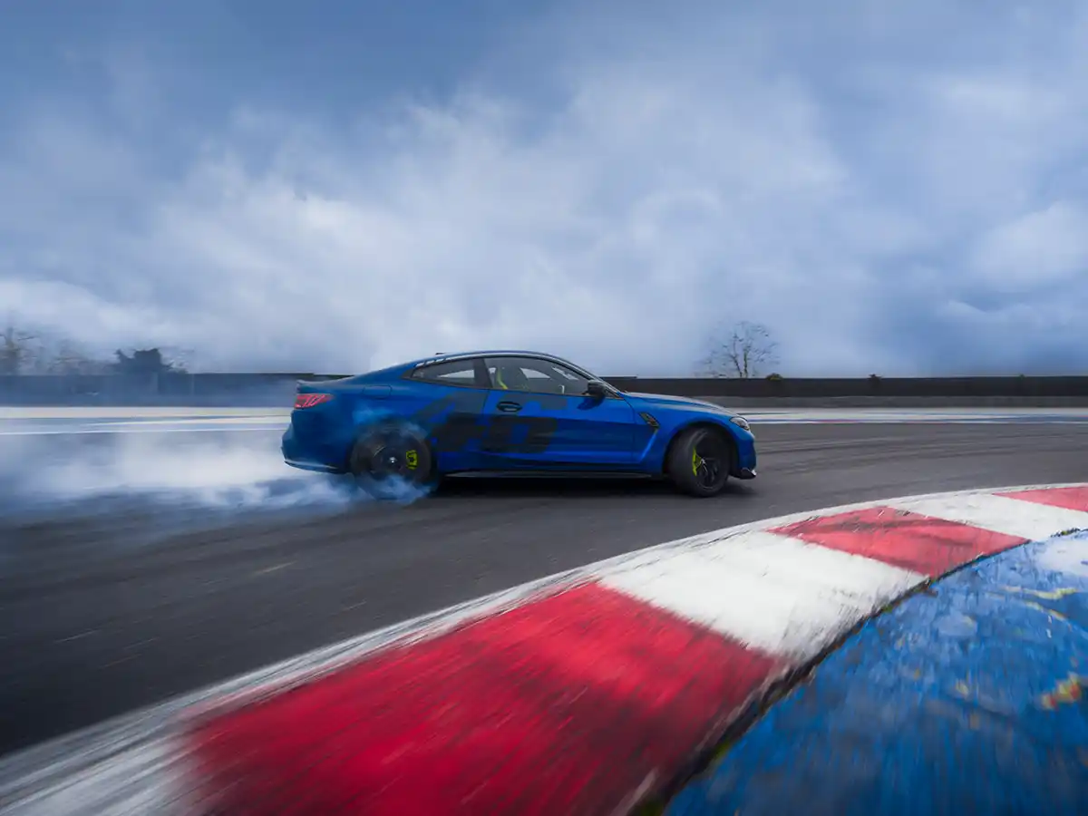 Drift BMW M4 CS